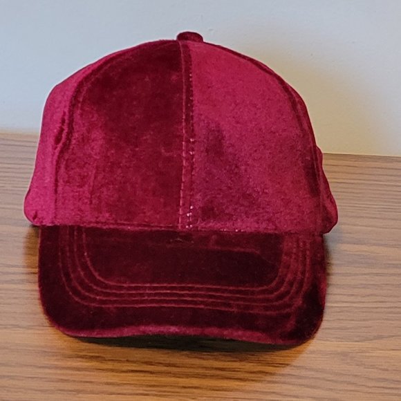 Velvet velour maroon adjustable baseball hat. - Picture 2 of 3